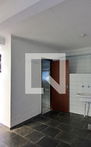 Casa à venda com 250m², 3 quartos e 1 vagaÁrea de Serviço