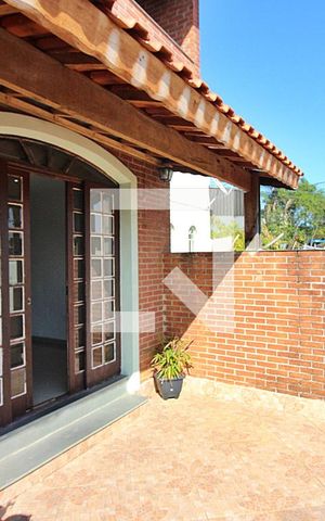 Casa à venda com 250m², 3 quartos e 1 vagaSala Sacada