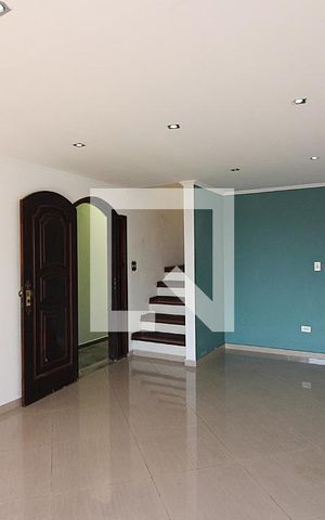 Casa à venda com 250m², 3 quartos e 1 vagaSala