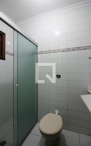 Casa à venda com 250m², 3 quartos e 1 vagaBanheiro de serviço