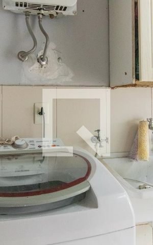 Casa à venda com 110m², 4 quartos e 1 vaga Casa à venda com 110m², 4 quartos e 1 vagaCozinha e Área de Serviço