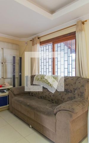 Casa à venda com 110m², 4 quartos e 1 vaga Casa à venda com 110m², 4 quartos e 1 vagaSala