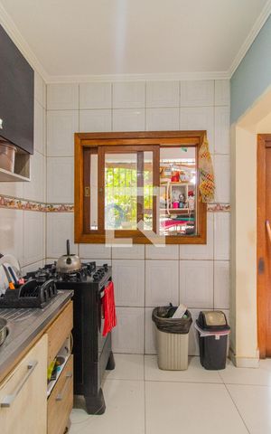 Casa à venda com 110m², 4 quartos e 1 vaga Casa à venda com 110m², 4 quartos e 1 vagaCozinha e Área de Serviço