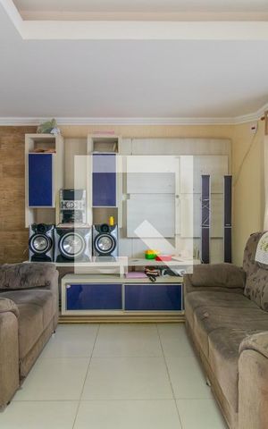Casa à venda com 110m², 4 quartos e 1 vaga Casa à venda com 110m², 4 quartos e 1 vagaSala