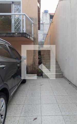 Casa à venda com 130m², 3 quartos e 2 vagas Casa à venda com 130m², 3 quartos e 2 vagasGaragem