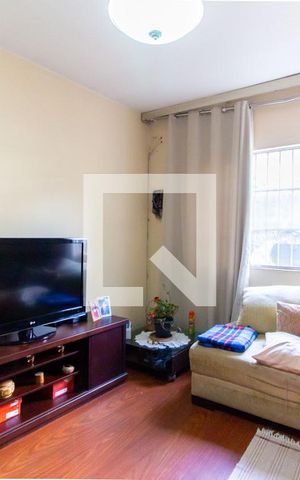 Casa para alugar com 100m², 2 quartos e sem vaga Casa para alugar com 100m², 2 quartos e sem vagaSala