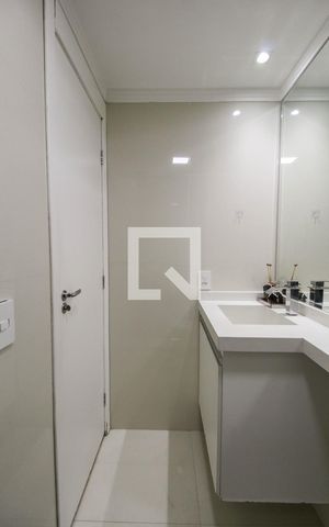 Apartamento à venda com 65m², 2 quartos e 1 vaga Apartamento à venda com 65m², 2 quartos e 1 vagaBanheiro Social