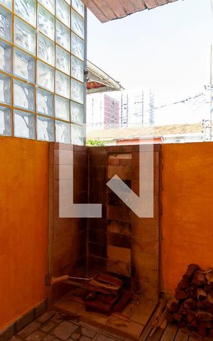 Casa à venda com 130m², 1 quarto e 2 vagas Casa à venda com 130m², 1 quarto e 2 vagasÁrea comum