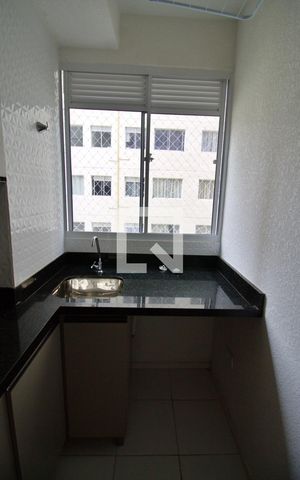 Apartamento para alugar com 44m², 2 quartos e sem vaga Apartamento para alugar com 44m², 2 quartos e sem vagaCozinha e Área de Serviço