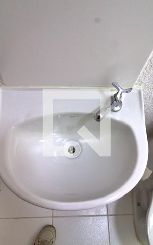 Apartamento para alugar com 44m², 2 quartos e sem vaga Apartamento para alugar com 44m², 2 quartos e sem vagaBanheiro