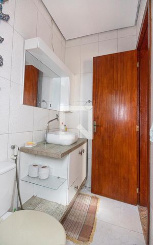 Casa à venda com 260m², 3 quartos e 3 vagasBanheiro