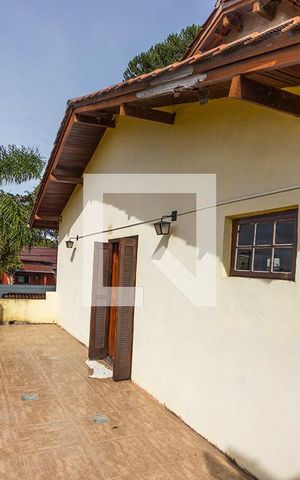 Casa à venda com 260m², 3 quartos e 3 vagasSacada da Suíte