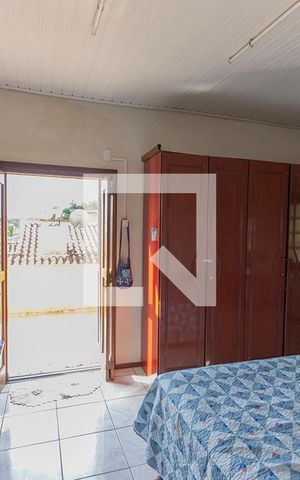 Casa à venda com 260m², 3 quartos e 3 vagasQuarto Suíte