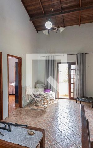Casa à venda com 260m², 3 quartos e 3 vagasSala