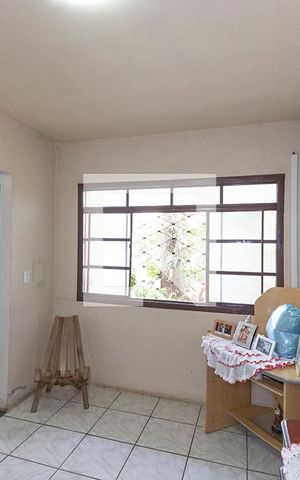 Casa à venda com 260m², 3 quartos e 3 vagasSala