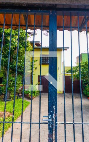 Casa à venda com 260m², 3 quartos e 3 vagasFachada