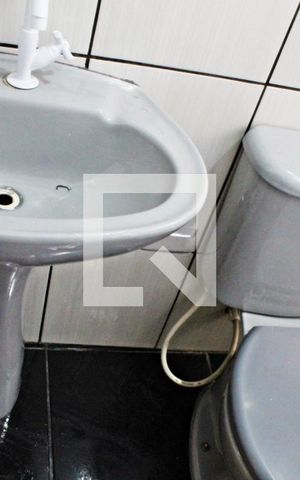 Casa à venda com 350m², 3 quartos e 2 vagasBanheiro 2