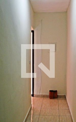 Casa à venda com 350m², 3 quartos e 2 vagasCorredor