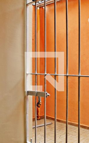 Casa à venda com 350m², 3 quartos e 2 vagasÁrea de Serviço