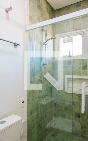 Casa para alugar com 470m², 3 quartos e 3 vagas Casa para alugar com 470m², 3 quartos e 3 vagasBanheiro do quarto 2