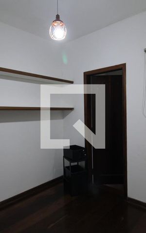 Casa à venda com 386m², 4 quartos e 4 vagasEscritório