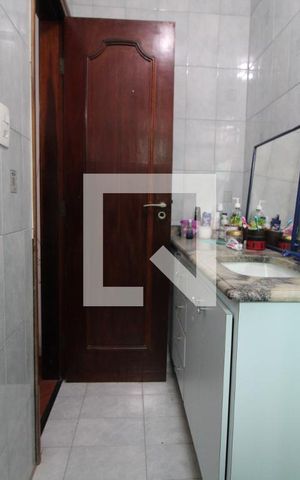 Casa à venda com 386m², 4 quartos e 4 vagasBanheiro da suíte 2