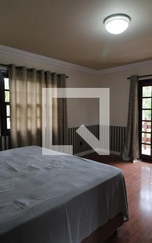 Casa à venda com 386m², 4 quartos e 4 vagasSuíte 1