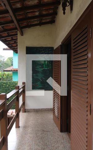Casa à venda com 386m², 4 quartos e 4 vagasSacada da suíte 1
