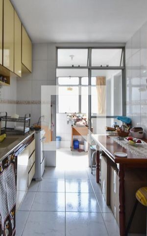 Apartamento à venda com 75m², 2 quartos e 1 vagaCozinha