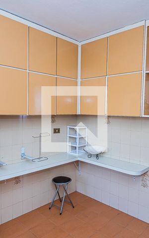 Apartamento para alugar com 57m², 2 quartos e 1 vaga Apartamento para alugar com 57m², 2 quartos e 1 vagaCozinha