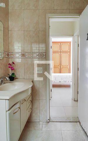 Apartamento à venda com 170m², 4 quartos e 2 vagasBanheiro do Corredor