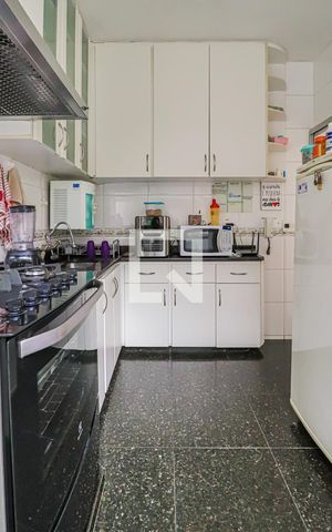 Apartamento à venda com 170m², 4 quartos e 2 vagasCozinha