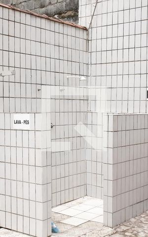 Apartamento para alugar com 38m², 2 quartos e 1 vagaDucha