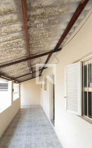 Casa para alugar com 50m², 1 quarto e sem vaga Casa para alugar com 50m², 1 quarto e sem vagaÁrea de Serviço