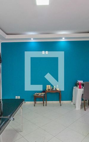 Casa à venda com 244m², 2 quartos e 5 vagas Casa à venda com 244m², 2 quartos e 5 vagasCasa 2