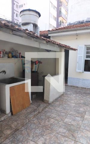 Casa à venda com 112m², 2 quartos e 1 vagaÁrea de Serviço