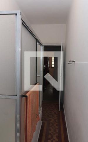 Casa à venda com 112m², 2 quartos e 1 vagaBanheiro