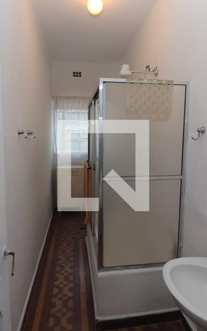 Casa à venda com 112m², 2 quartos e 1 vagaBanheiro