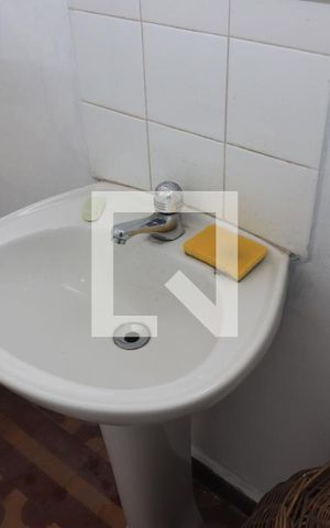 Casa à venda com 112m², 2 quartos e 1 vagaBanheiro