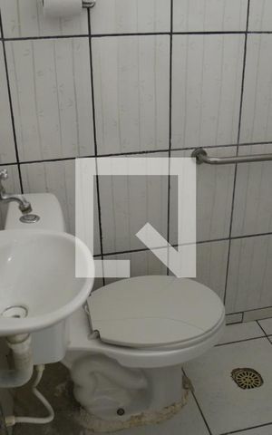 Casa à venda com 320m², 4 quartos e 2 vagasBanheiro de serviço