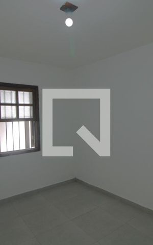 Casa para alugar com 72m², 2 quartos e 2 vagasQuarto 2