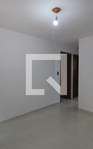 Casa para alugar com 72m², 2 quartos e 2 vagasSala