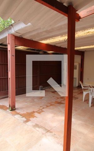 Casa para alugar com 72m², 2 quartos e 2 vagasGaragem
