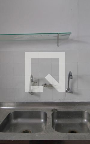 Casa para alugar com 72m², 2 quartos e 2 vagasPia da cozinha