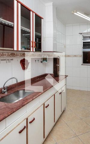 Casa à venda com 100m², 2 quartos e 1 vaga Casa à venda com 100m², 2 quartos e 1 vagaCozinha