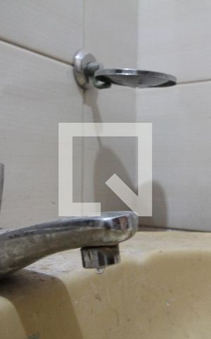 Casa à venda com 170m², 3 quartos e 1 vagaBanheiro 2