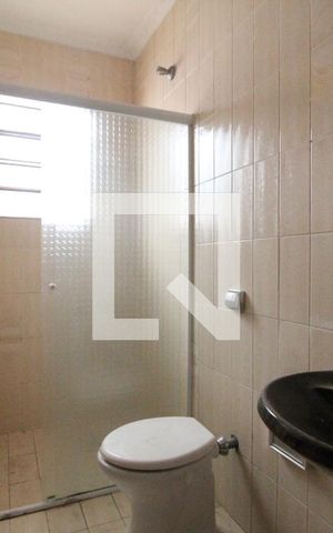 Casa à venda com 170m², 3 quartos e 1 vagaBanheiro