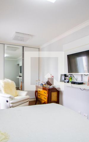 Apartamento à venda com 146m², 4 quartos e 2 vagas Apartamento à venda com 146m², 4 quartos e 2 vagasQuarto 1 - Suíte