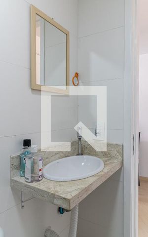 Apartamento à venda com 60m², 3 quartos e sem vaga Apartamento à venda com 60m², 3 quartos e sem vagaBanheiro