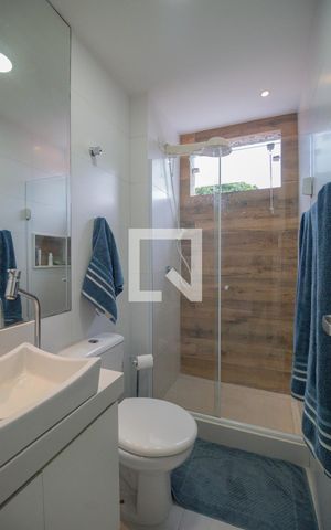 Apartamento à venda com 55m², 2 quartos e 1 vaga Apartamento à venda com 55m², 2 quartos e 1 vagaBanheiro